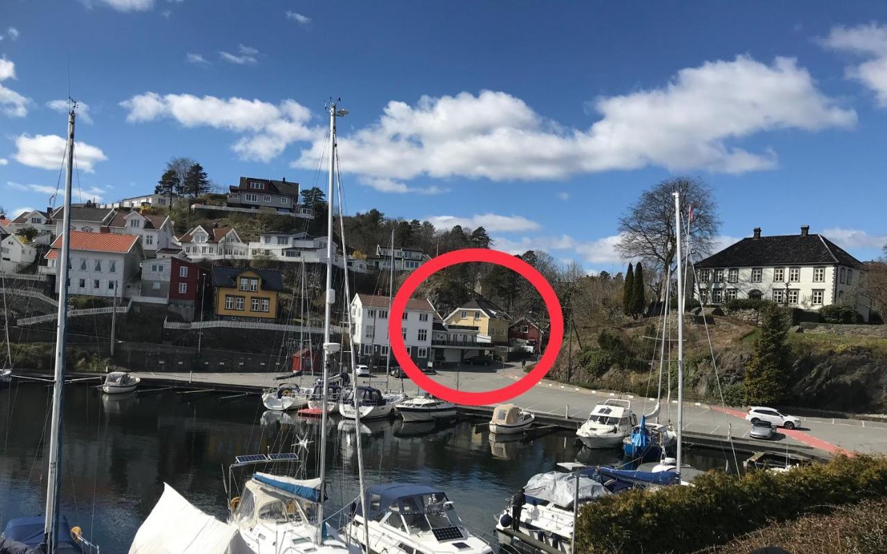 Fin Leilighet, Sentralt Og Sjonaert,Med Parkering Arendal Eksteriør bilde